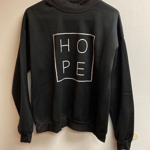 Crew neck sweatshirt NWOT HOPE size large